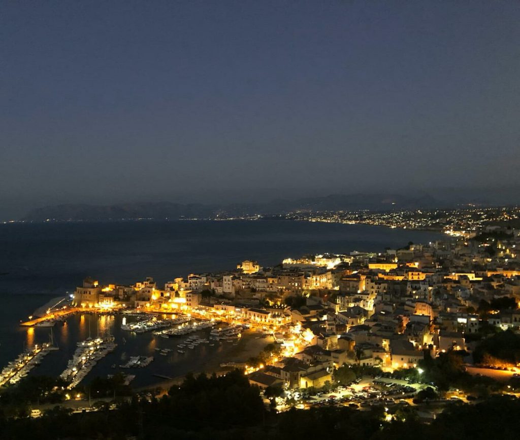 Castellammare del Golfo di notte