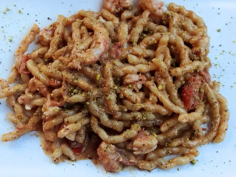 Busiate con gamberi e pistacchio