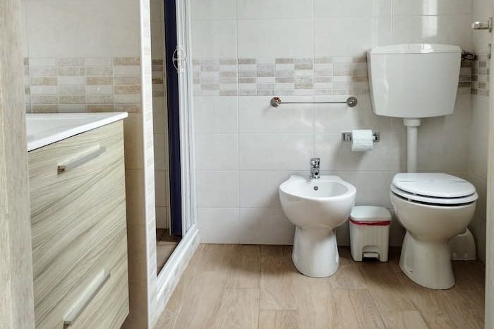 bagno con bidet